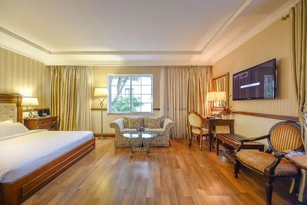 Royal Tek Büyük Yataklı Oda