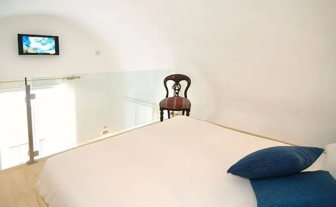 Junior Tek Büyük Yataklı Oda
