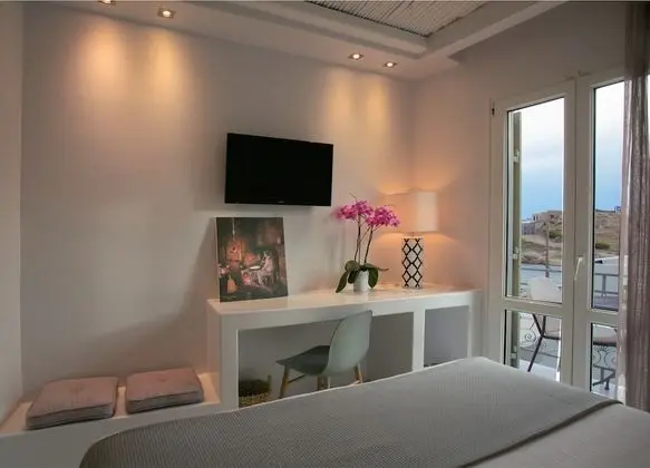 Deluxe Tek Büyük Yataklı Oda, Plaj Manzaralı (Second Floor)