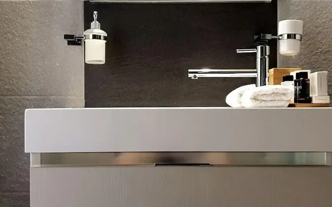 Executive Tek Büyük Yataklı Oda, Kısmi Deniz Manzaralı (First Floor)