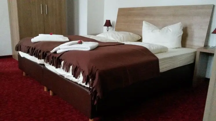 Tek Büyük Yataklı Oda