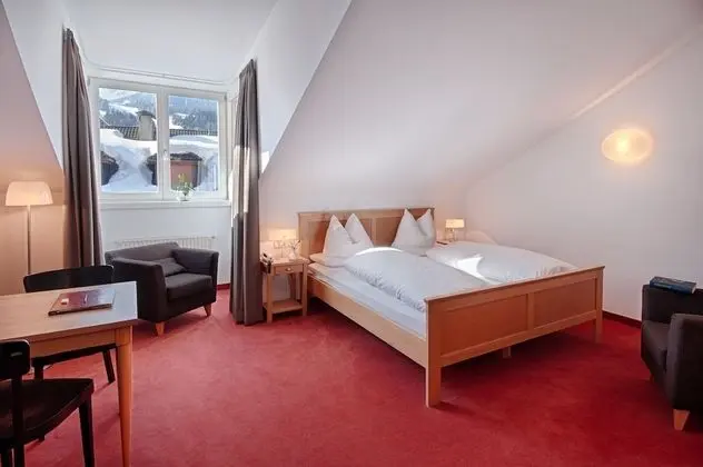 Comfort Tek Büyük Yataklı Oda