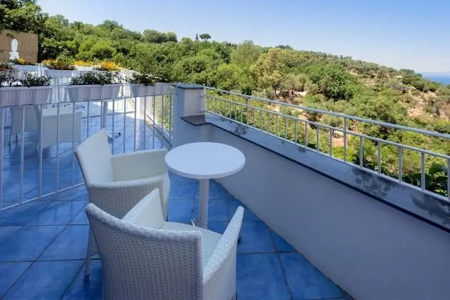 Deluxe Tek Büyük Yataklı Oda, 1 Çift Kişilik Yatak, Deniz Manzaralı