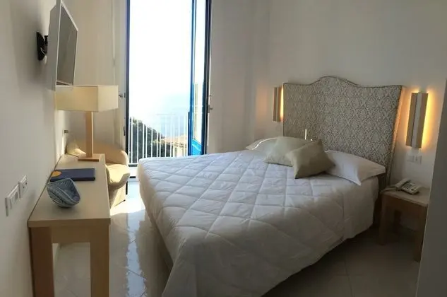 Superior Tek Büyük Yataklı Oda, 1 Çift Kişilik Yatak, Deniz Manzaralı