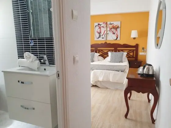 Standard Tek Büyük Yataklı Oda