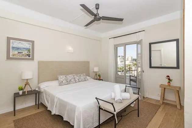 Tek Büyük Yataklı Oda, Balkon