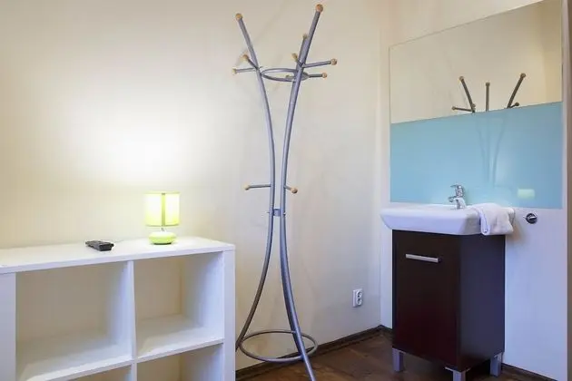 Tek Kişilik Oda, Ortak Banyo