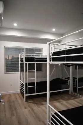 Basic Ortak Ranzalı Oda (Coed Room TOP Bunk)