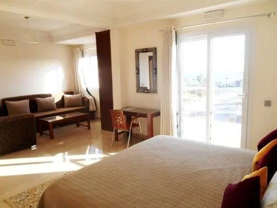 Honeymoon Süit, Sigara İçilmez