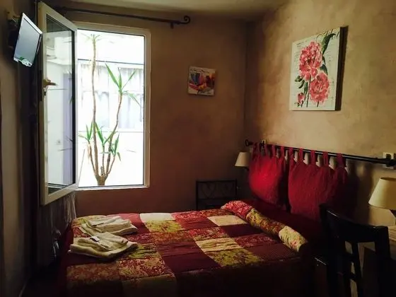 Comfort Tek Büyük Yataklı Oda