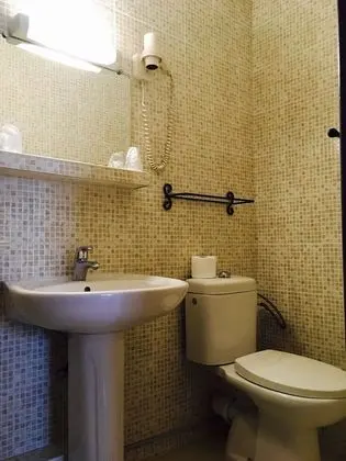 Comfort Tek Büyük Yataklı Oda