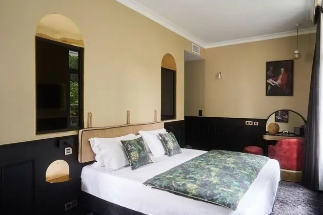 Luxury Tek Büyük Yataklı Oda