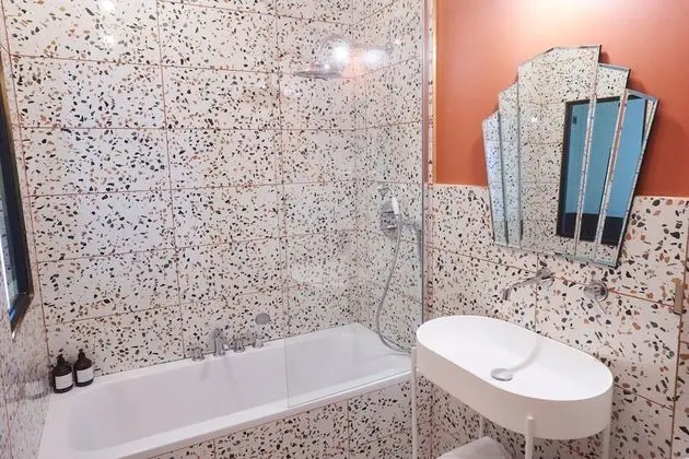Luxury Tek Büyük Yataklı Oda