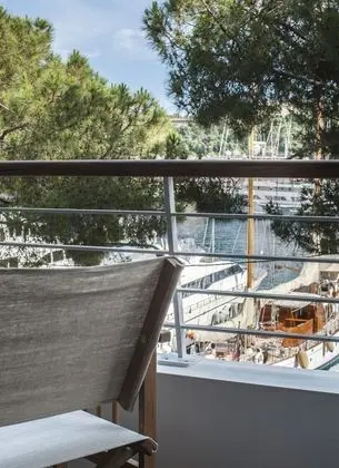 Tek Büyük Yataklı Oda, Balkon, Deniz Manzaralı