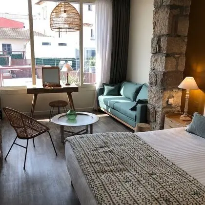 Junior Süit, Havuz Manzaralı