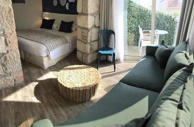 Junior Süit, Havuz Manzaralı