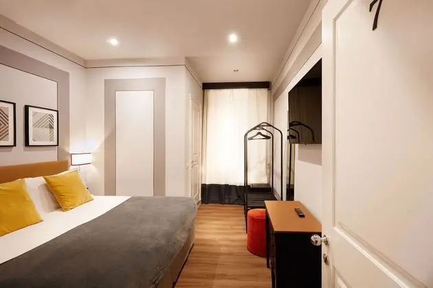 Comfort Tek Büyük Yataklı Oda, 1 En Büyük (King) Boy Yatak, Anti Alerjik (Stair Access Only)