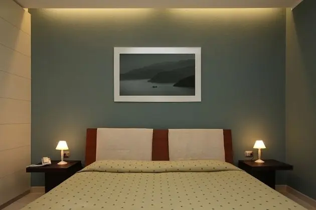 Design Tek Büyük Yataklı Oda, Balkon