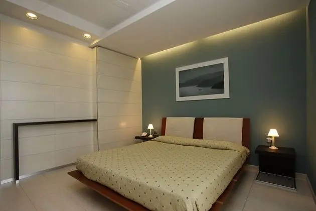 Design Tek Büyük Yataklı Oda, Balkon