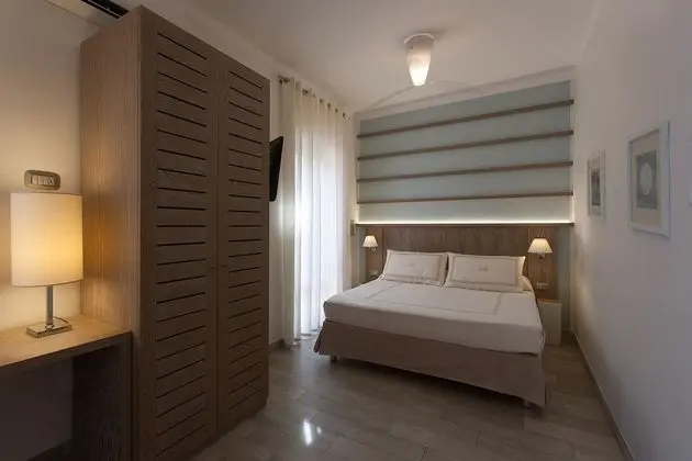 Economy Tek Büyük Yataklı Oda, Balkon, Bahçe Manzaralı