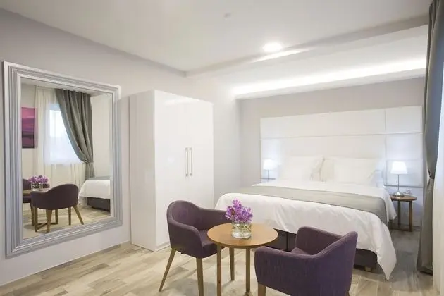 Deluxe Tek Büyük veya İki Ayrı Yataklı Oda