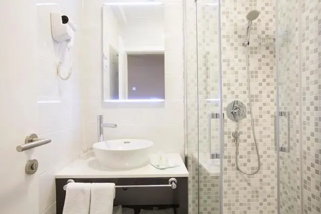 Deluxe Tek Büyük veya İki Ayrı Yataklı Oda, Balkon