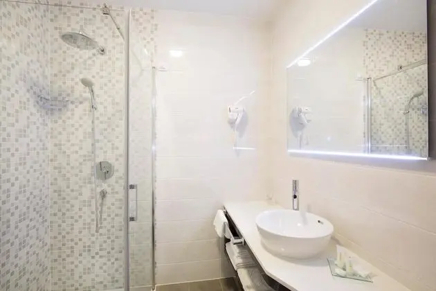 Superior Tek Büyük veya İki Ayrı Yataklı Oda, Teras