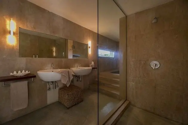 Sea View Suite