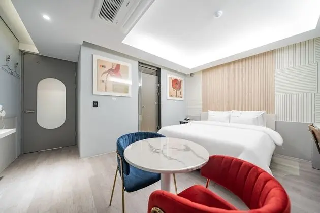 Luxury Oda
