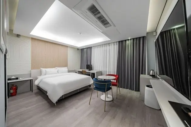 Luxury Oda