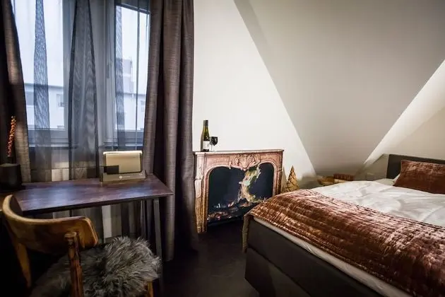Deluxe Tek Büyük Yataklı Oda