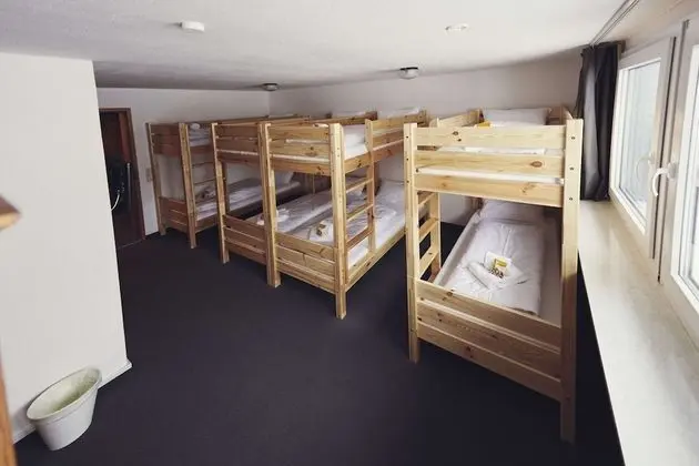 Basic Oda (4 bunk beds)