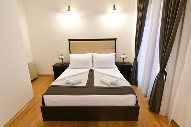 Standard Tek Büyük Yataklı Oda