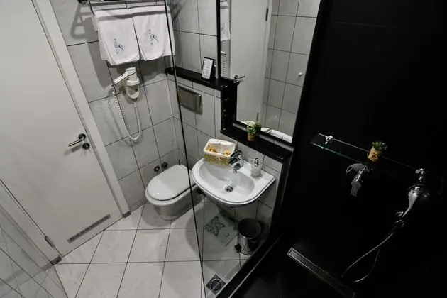 Standard Tek Büyük Yataklı Oda