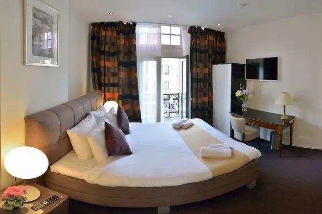 Deluxe Tek Büyük Yataklı Oda, Balkon