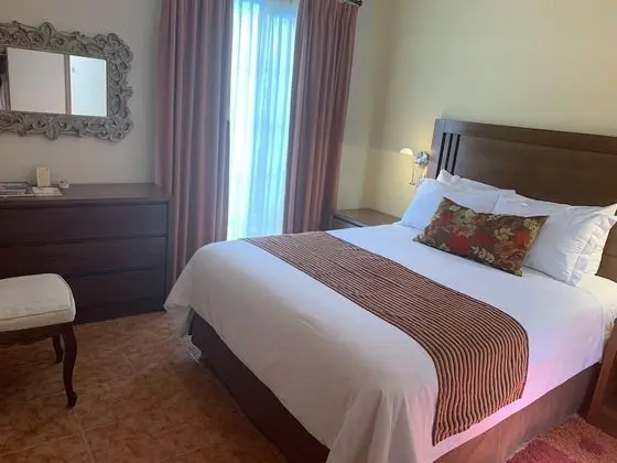 Petite Suite, Balcony