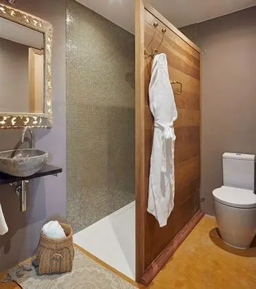 Deluxe Tek Büyük Yataklı Oda, 1 En Büyük (King) Boy Yatak, Özel Banyo, Dağ Manzaralı