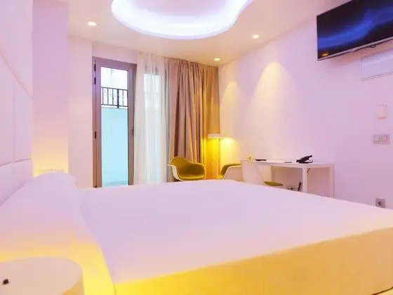 Design Tek Büyük Yataklı Oda, Jakuzi (Vistas al castillo)