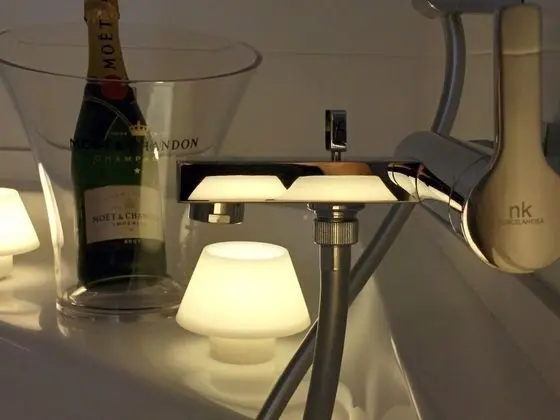 Design Tek Büyük Yataklı Oda, Jakuzi (Vistas al castillo)