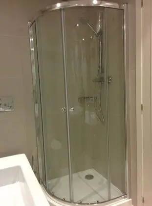 Design Tek Büyük Yataklı Oda, Jakuzi (Vistas al castillo)