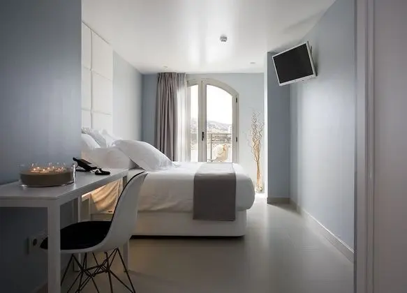 Oda, Balkon, Deniz Manzaralı