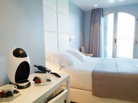 Oda, Balkon, Deniz Manzaralı