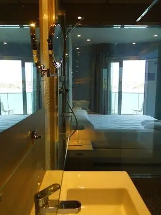 Oda, Balkon, Deniz Manzaralı