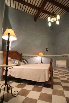 Deluxe Suite 1 double bed & garden view
