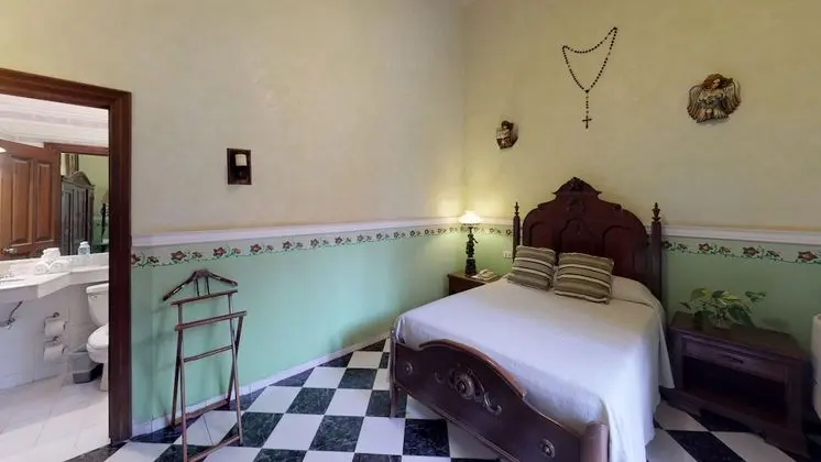 Deluxe Suite 1 double bed & garden view