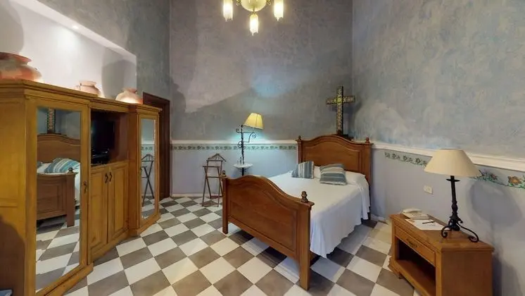 Deluxe Suite 1 double bed & garden view