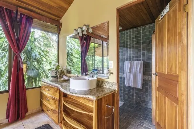 Penthouse Ocean View Suite