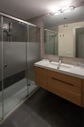 Standard Tek Büyük Yataklı Oda (Single Use)