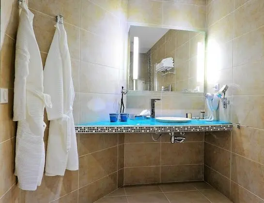 Comfort Tek Büyük Yataklı Oda