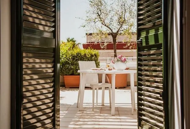 Honeymoon Tek Büyük veya İki Ayrı Yataklı Oda, 1 Yatak Odası, Teras, Şehir Manzaralı (5)